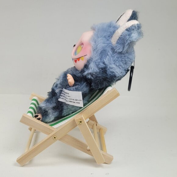 Labubu lounging beach chair no doll - Picture 4 of 6